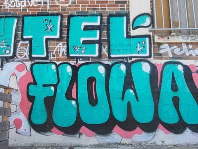 Duo de tags 'Untel' et 'Flowa' — Street art à Strasbourg
