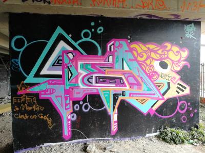Vibrant Wildstyle Lettering — Street art in Paris
