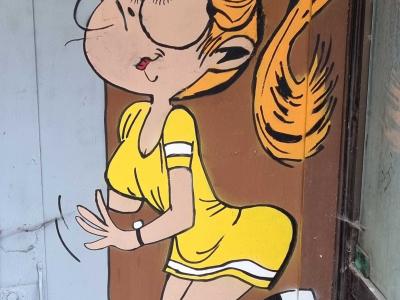 Mademoiselle Jeanne — Street art à Clermont-Ferrand