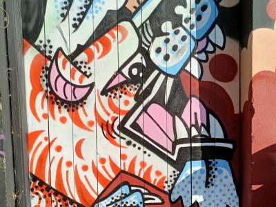 Porte florale colorée — Street art à London