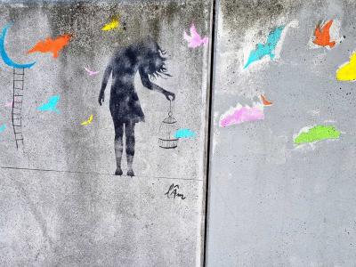 Flying Girl with Fish — Street art in Clermont-Ferrand