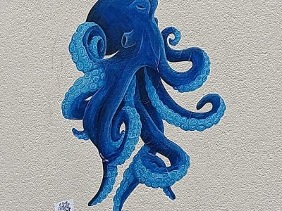 Detailed Blue Octopus — Street art in Nantes