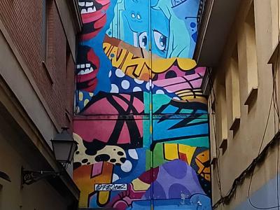 Composition Surréaliste — Street art à Madrid