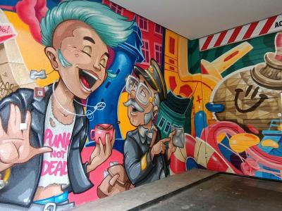 Punk Not Dead Expressif — Street art à Berlin