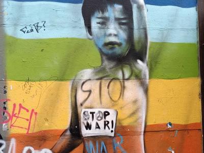Child for Peace by Victor Landeta — Street art by Victor Landeta (Aum) in Berlin