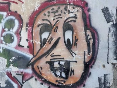 Visage clown amusant — Street art à Clermont-Ferrand