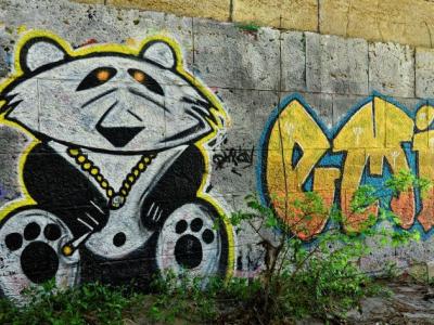 Sous le pont de Brogny