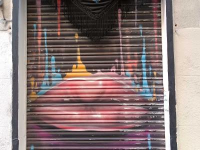 Diva & Divad, rideau coloré — Street art à Madrid