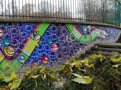 Fresque géante parc de Belleville — Street art à Paris