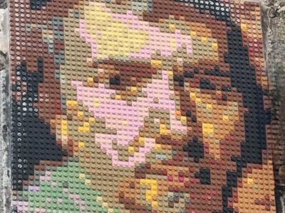 Mosaïque portrait en briques par Tom BRIKX — Street art de Tom BRIKX à Clermont-Ferrand