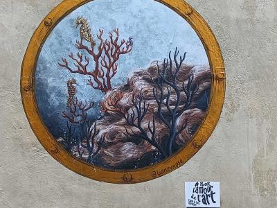 Hublot sous-marin aux hippocampes — Street art à Nantes