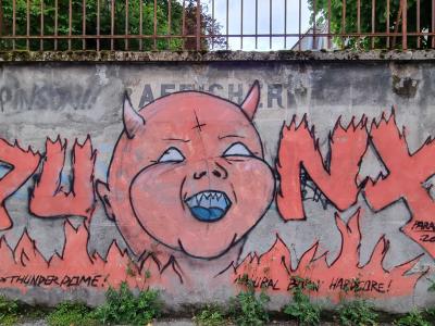 Pink Demon PLONK Flaming Tag Graffiti — Street art in Grenoble