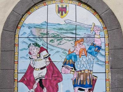 Fresque médiévale en carreaux — Street art à Clermont-Ferrand