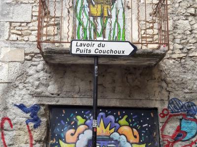 Bault's Creature in Nîmes Niche — Street art by Bault in Nîmes