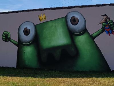 Grenouille monstre couronnée par Ador — Street art de Ador à Bouguenais