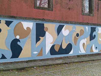 Frise de figures dansantes par Hazul — Street art de Hazul à Porto