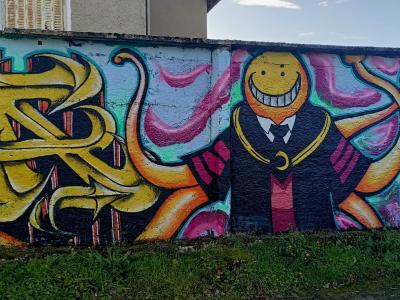 Personnage joyeux jaune — Street art à Rennes