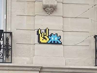 Space Invader Paris 1337 — Street art by Invader in Paris