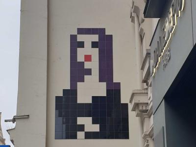 Space Invader PA_1097 — Mona Lisa — Street art by Invader in Paris