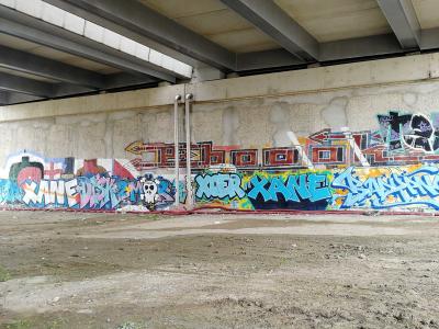 Graffitis sous le Viaduc - Xane — Street art à Paris