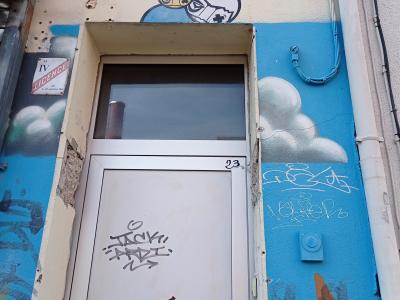Duo of Round Characters, Lille — Street art in Lille