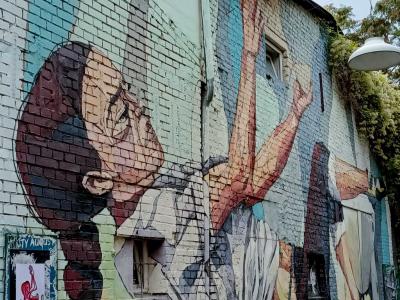 Acrobaties murales de Lake Oner — Street art de Lake Oner à Berlin