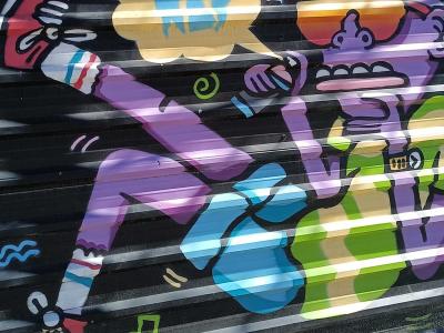 Purple Hip-Hop Robot Character — Street art in Madrid