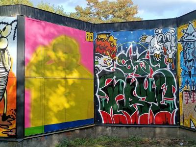 Graffiti wildstyle multicolore — Street art à Vilnius