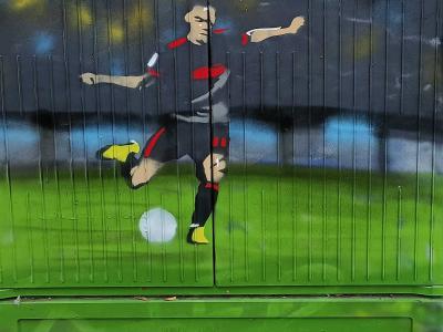 Joueur Football Dynamique — Street art à Berlin
