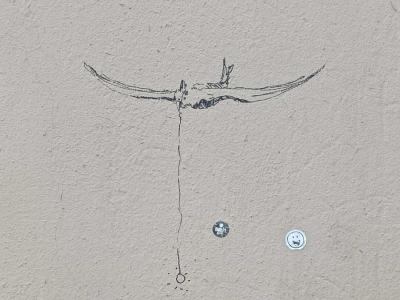 L'oiseau au fil à plomb — Street art à Nice