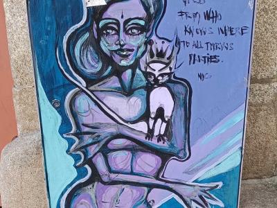 Portrait féminin au chat — Street art à Porto