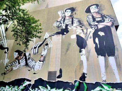 Roaring Twenties Jazz — Street art by Anthony Lister in Grenoble