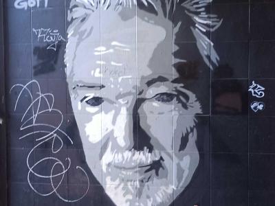Karel Gott — Street art à Prague