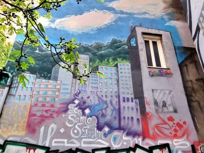 Grenoble sous les nuages — Street art à Grenoble