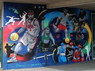 Fresque multisports, hommage aux Jeux 2024 — Street art à Saint-Sébastien-sur-Loire