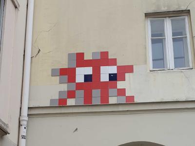 Space Invader PA_1221 — Street art de Invader à Paris