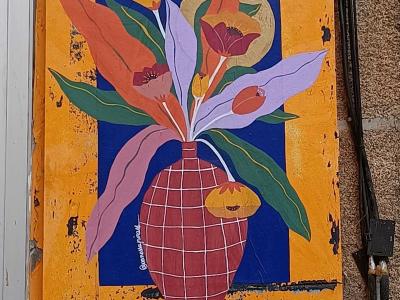 Floral Bouquet on Bright Orange Background — Street art in Nantes