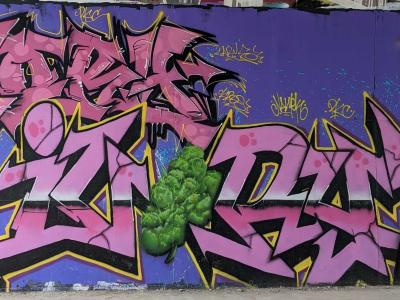 Pink Wildstyle Dark Portrait — Street art in Soyons