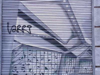 Black and White Geometric Bird — Street art in Madrid