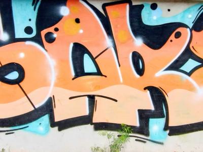 Sake Orange Bubble — Street art in Saint-Paul