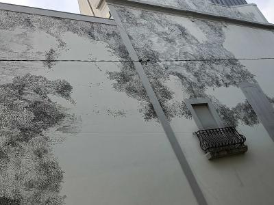 Forêt monumentale en encre — Street art à Porto