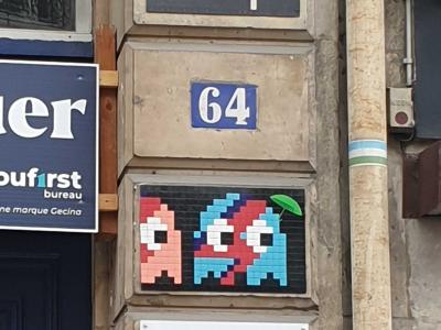Space Invader PA_0470, 1057 and 1062 — Street art by Invader in Paris