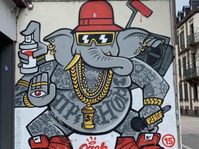 Graffiti Petite Rue de la Course — Street art à Strasbourg