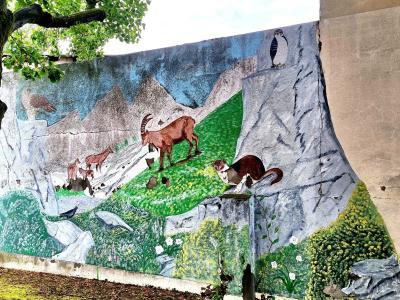 Animals on Grassy Slope — Street art in Le Pont-de-Claix