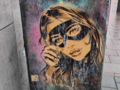 Golden Masked Woman — Street art by RNST in Strasbourg