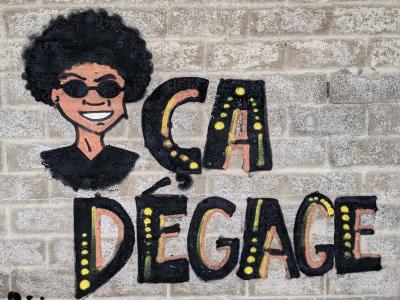 Ça Dégage - pochoir rue de Rennes — Street art à Rennes