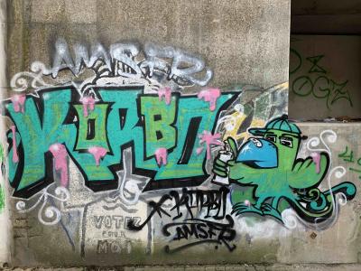 Graffiti Rue de Koenigshoffen IV — Street art à Strasbourg