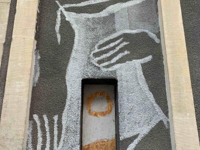 Silhouette Drapée par MORA — Street art à Strasbourg