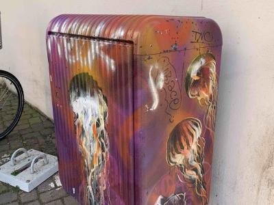 Méduses Flottantes à Strasbourg — Street art à Strasbourg