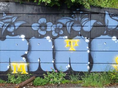 Blue Flowers and Yellow Letters — Street art in Grenoble
